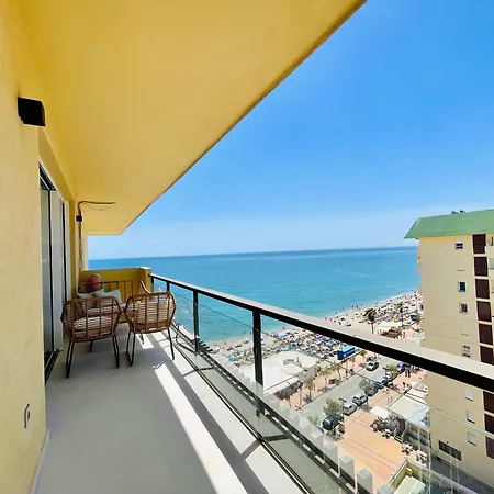 Luxury Beachfront Apartamento