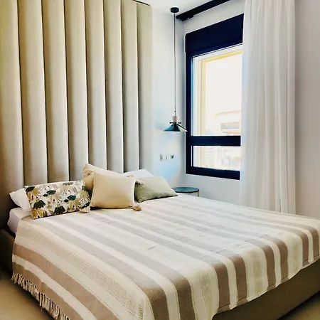 Luxury Beachfront Apartamento